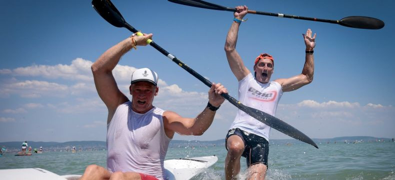 Négyezren dacoltak a hőséggel a MOL Balaton-Átevezésen